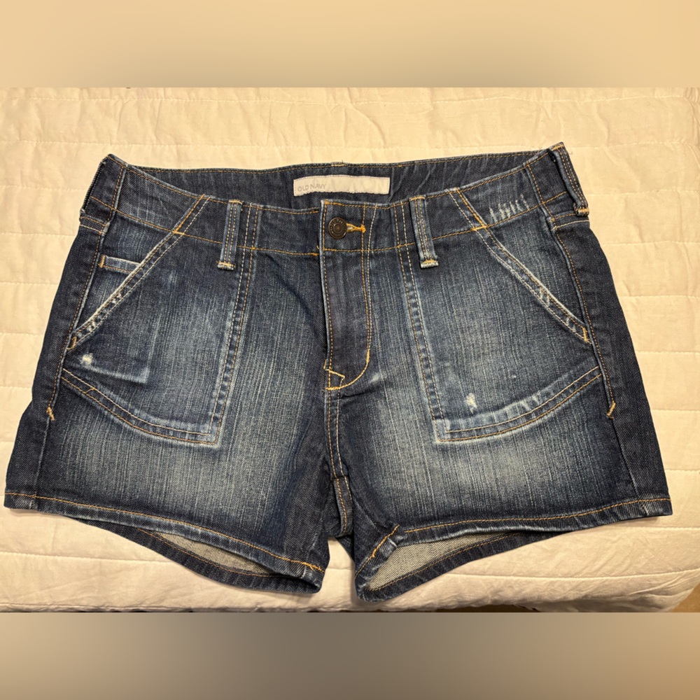EUC Old Navy Blue Jean Shorts Size 6 Dark Wash denim women’s 3” inseam